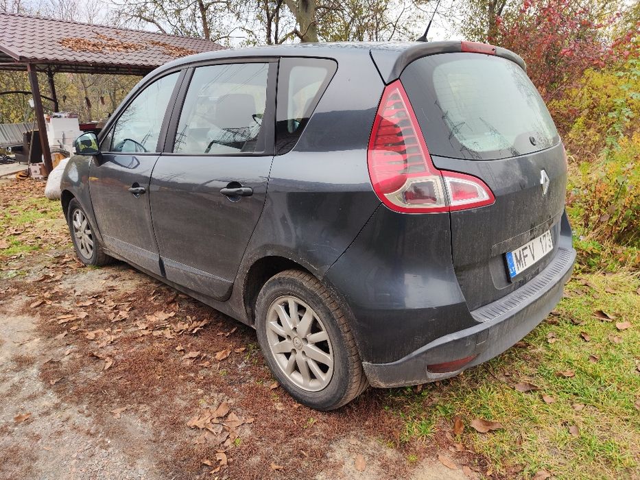 Renault  Рено Scenic 3 2010