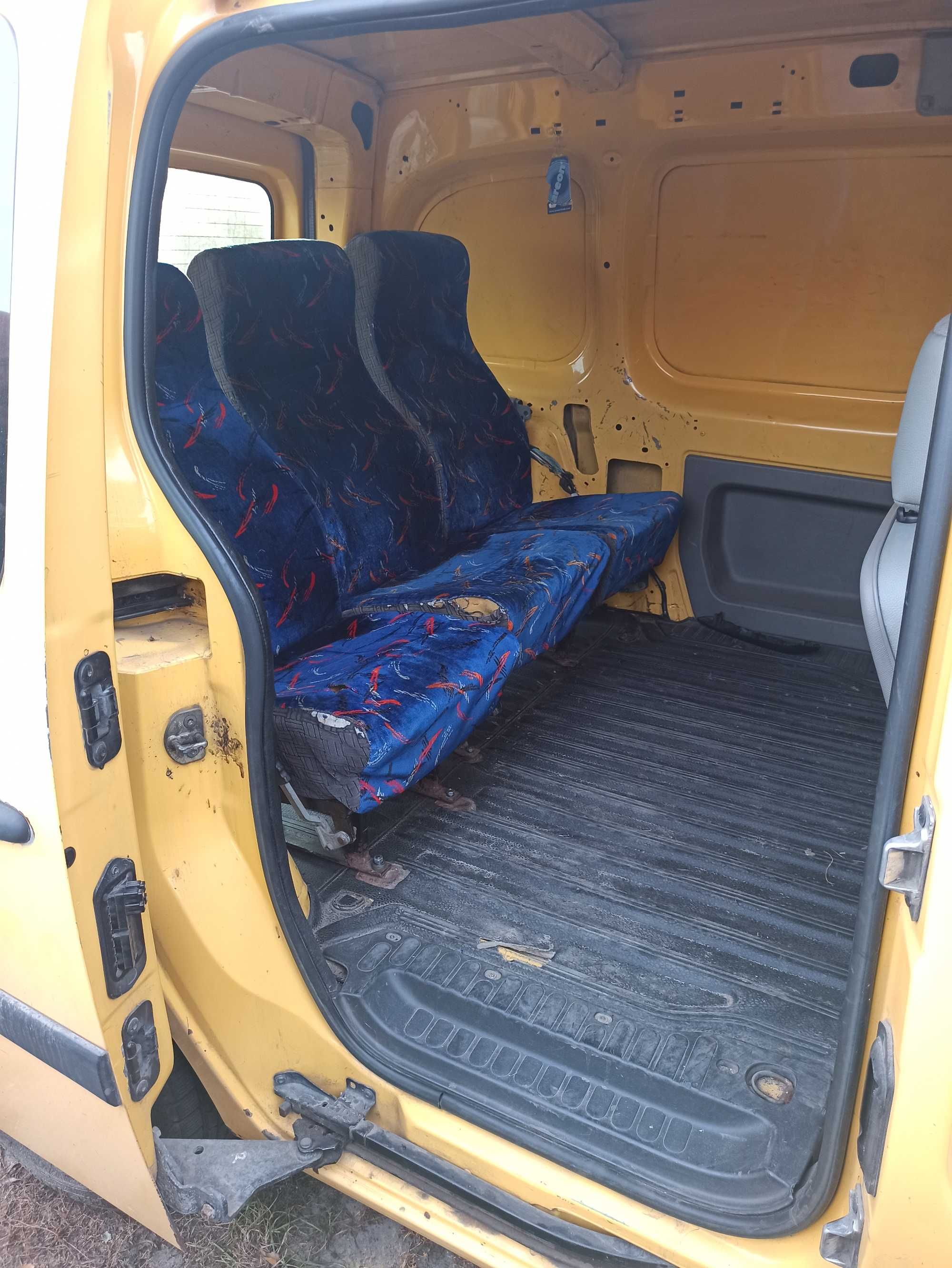 RENAULT KANGOO 1.5дизель . 2010 р.в.