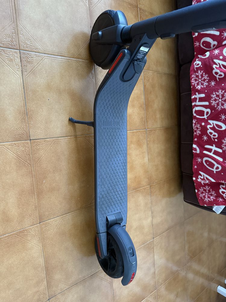Trotinete ( ninebot by Segway)
