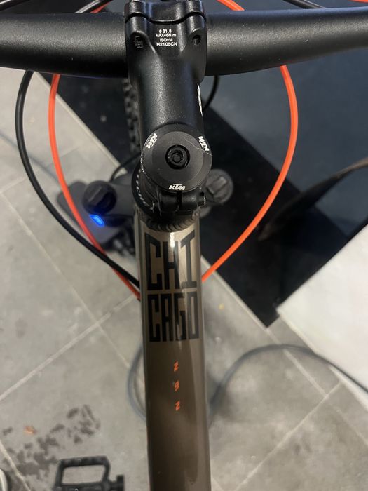 Bicicleta KTM chicago disc 292 oak