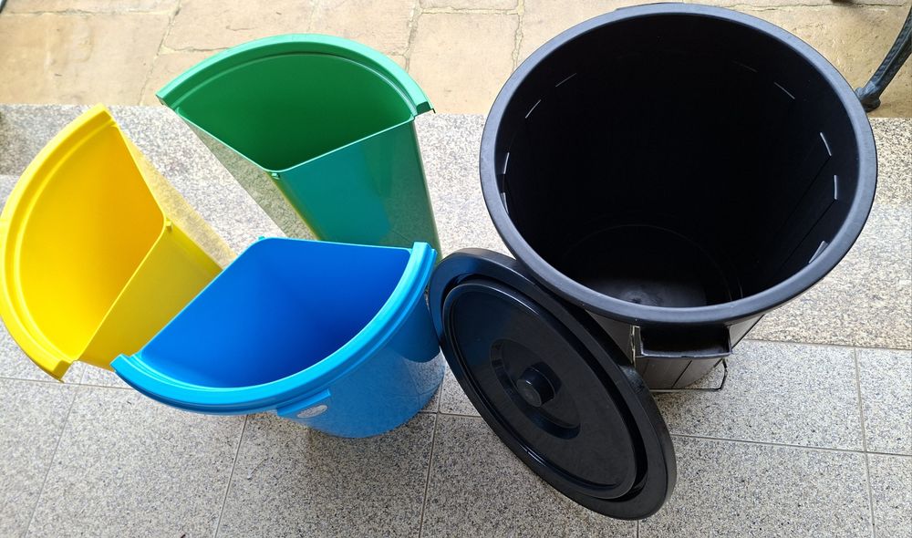 Ecoponto 50l com tampa