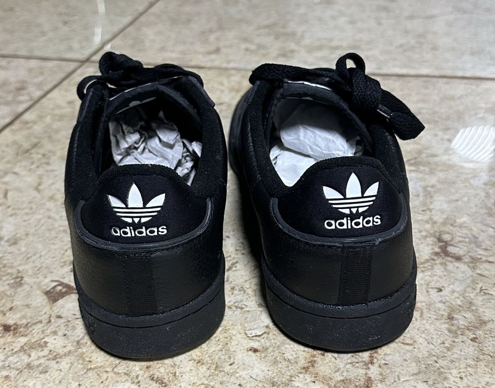 Кросівки adidas