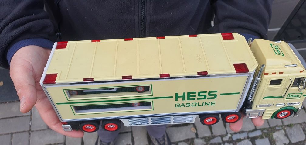 Stare auto Hess Amerykańskie