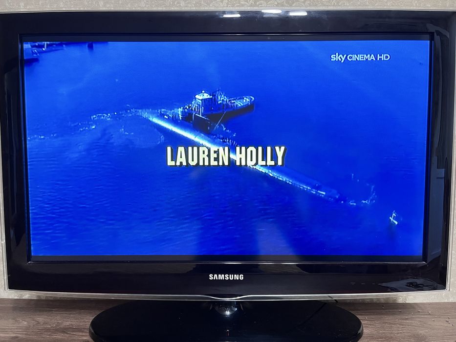 Продам телевізор Samsung LE32D450G1W