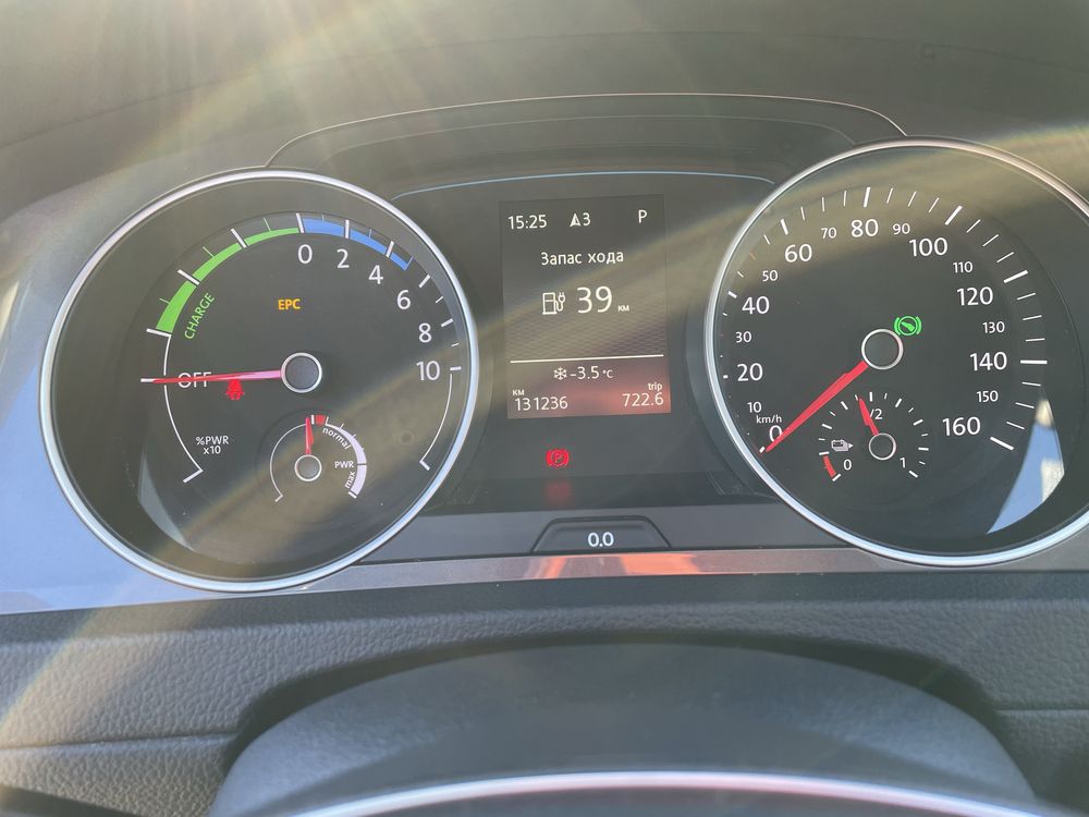 Volkswagen E-Golf 2015 рік 24 кВ
