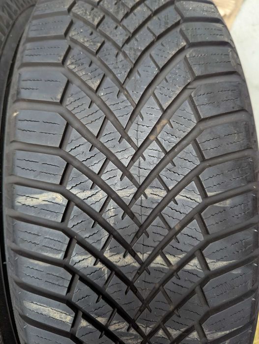 Зима 215/60R17 пара Yokohama BluEarth Winter V906 suv, ~6,5mm, 2023рік