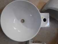 lavatório redondo marca BATHCO novo