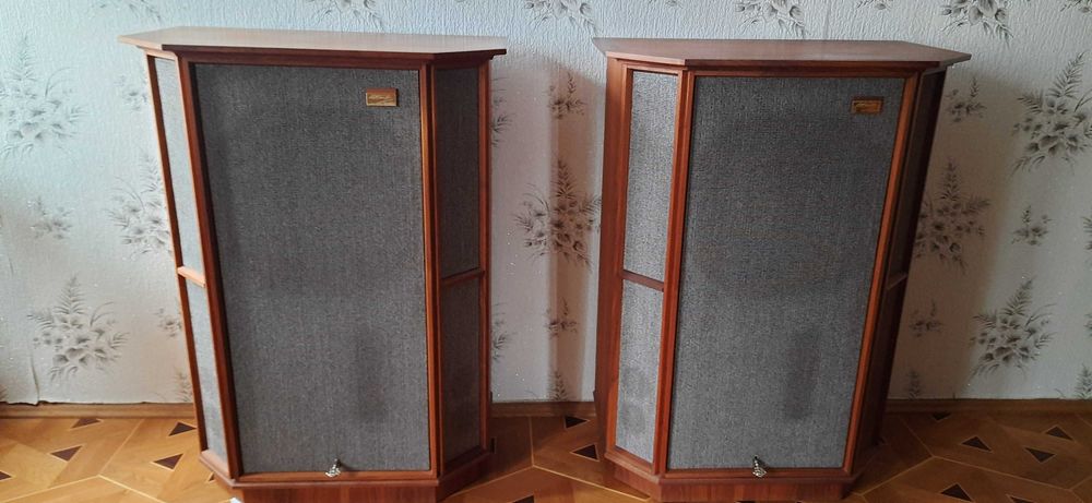Tannoy GRF Memory HE - знамениті акустичні системи!