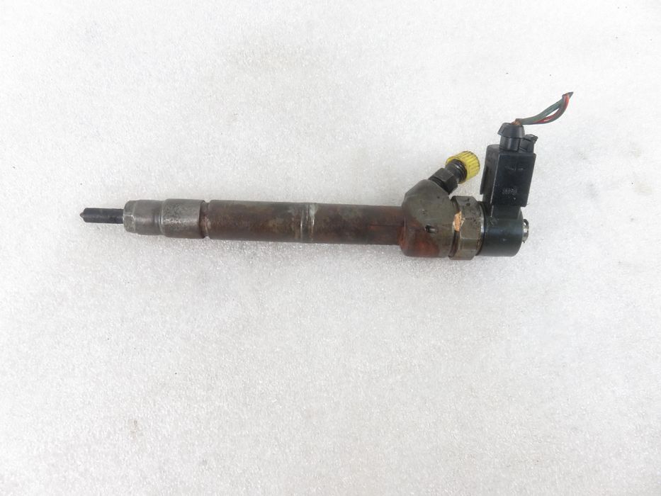 Wtryskiwacz Mercedes W203 C 220 Cdi 143
