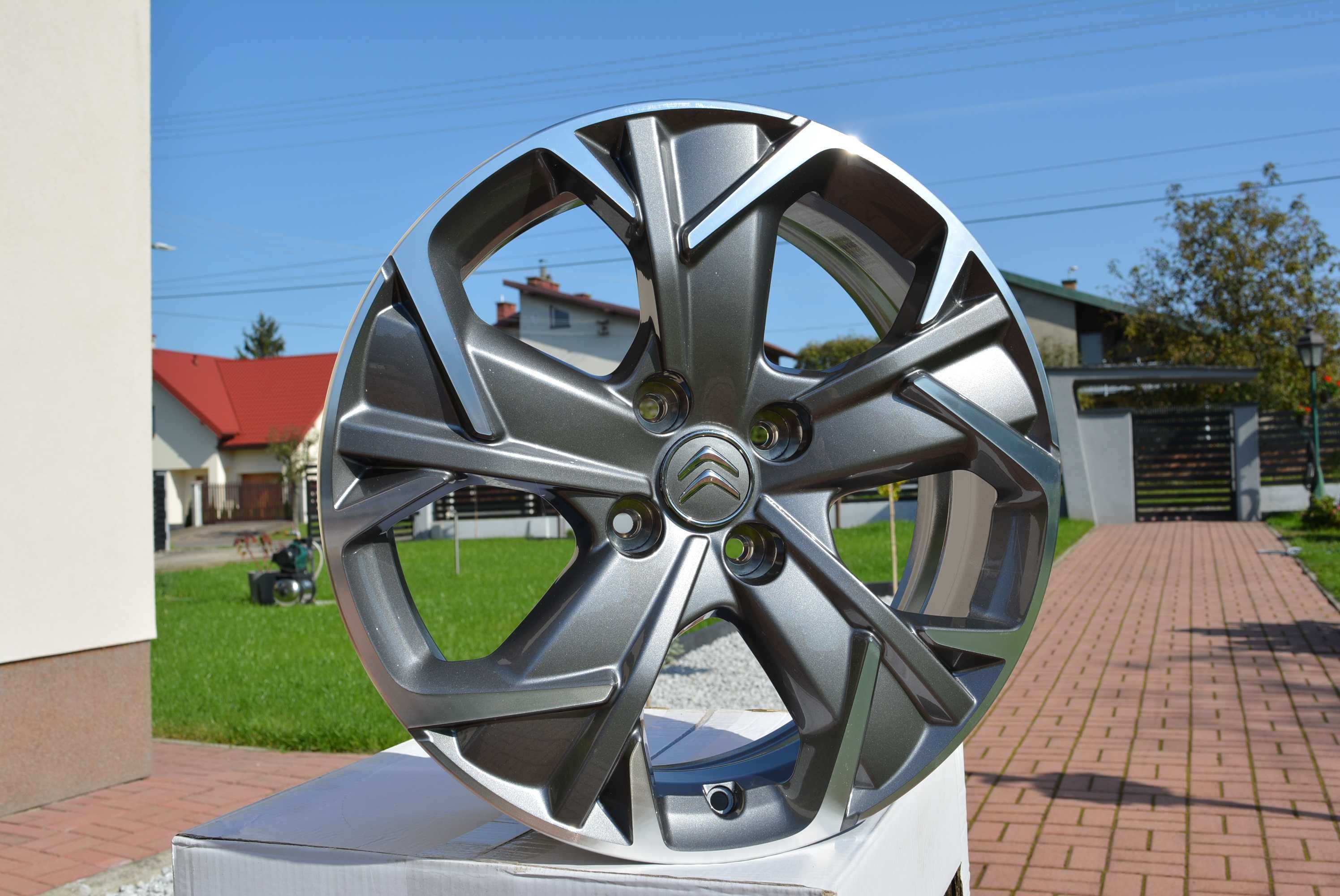 Felgi 17" 4x108 Citroen DS Nowe #384