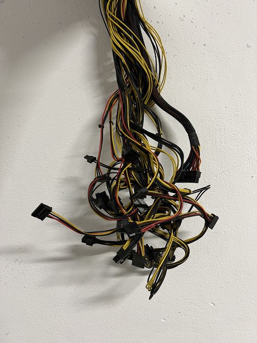 2000W Power Supply64550996382595122