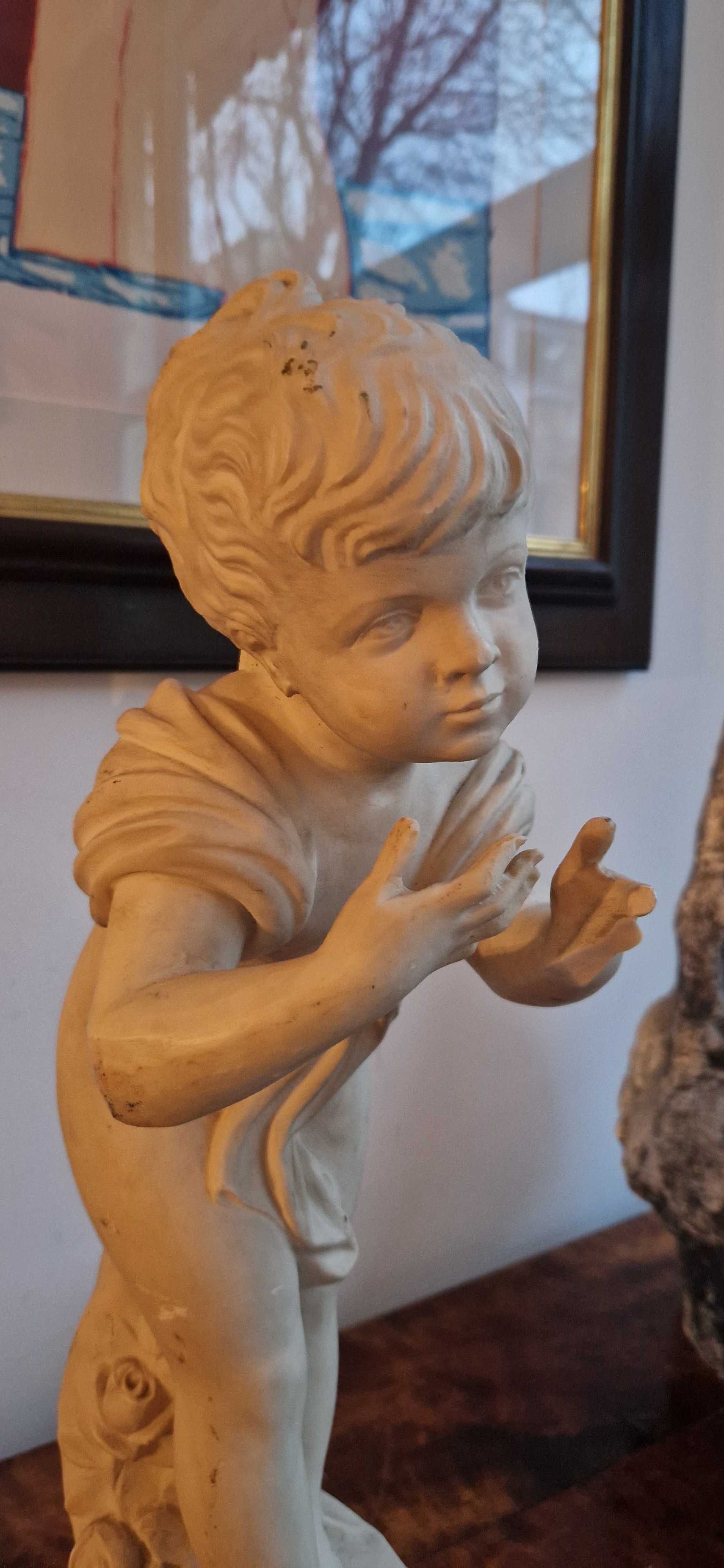 Rzeźba salonowa putto Młodzieniec Włochy klasycyzm glamour design