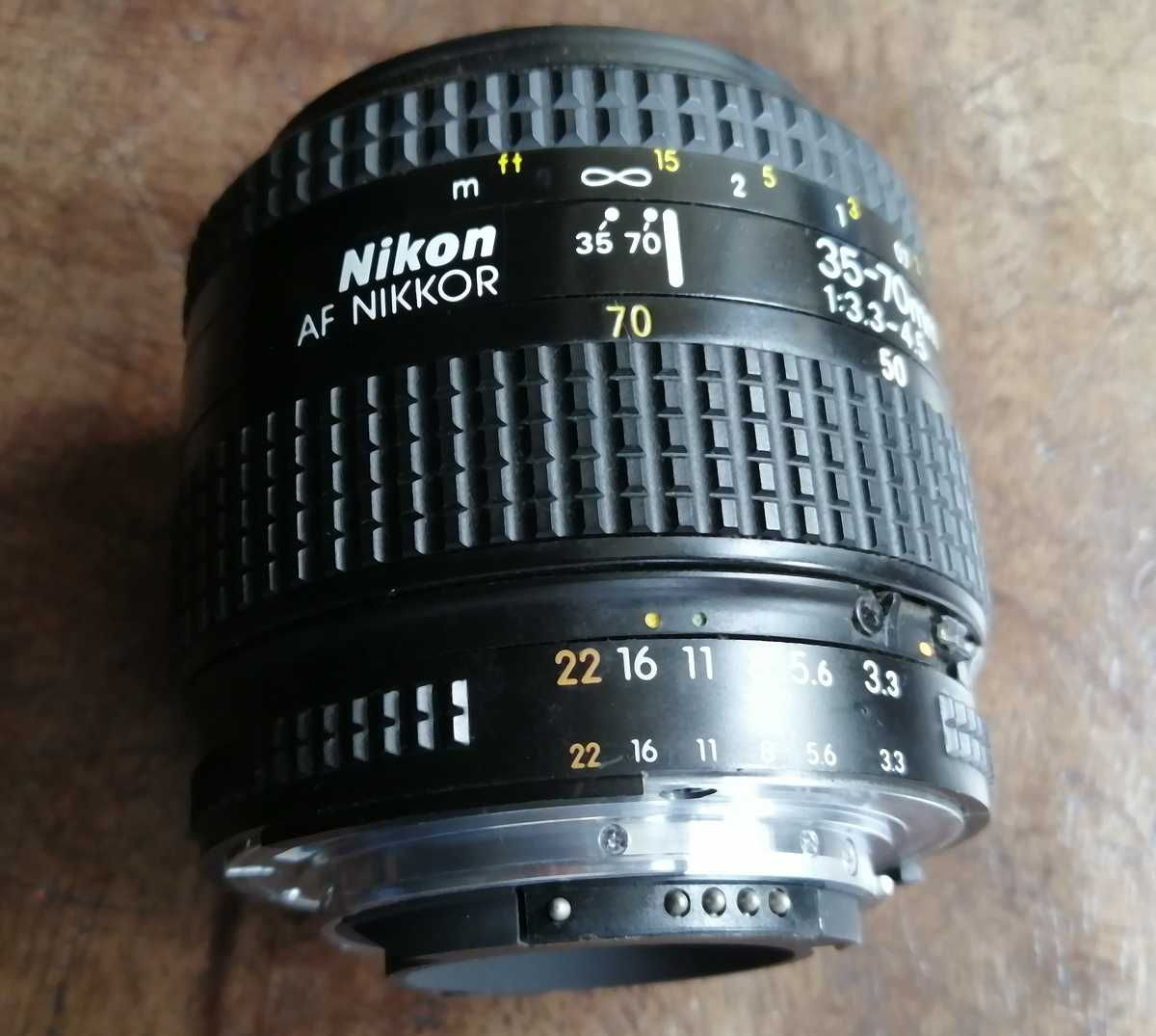 Objetiva Nikon AF Nikkor 35-70 mm para máquina fotográfica