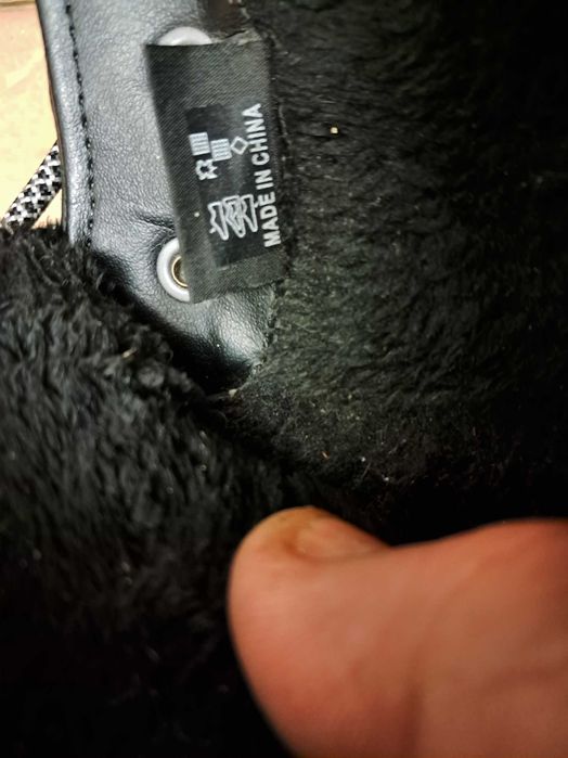 Женские  БОТИНКИ  Ecco  ОРИГТНАЛ размер 40