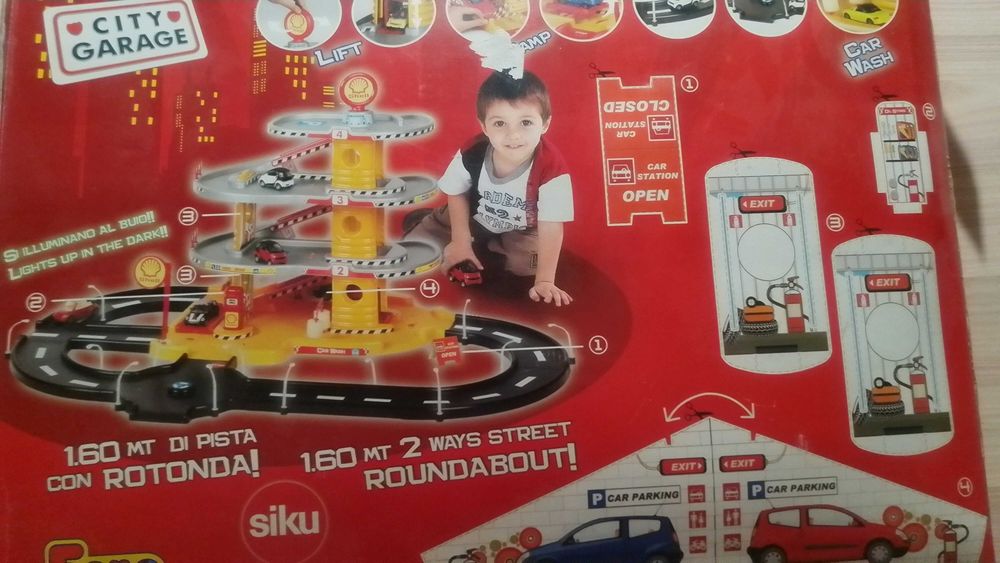 Ігровий набір City garage (міський гараж) Faro (Siku)
