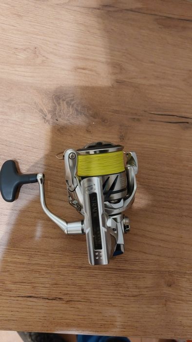 Stradic FM 4000 kołowrotek spinningowy