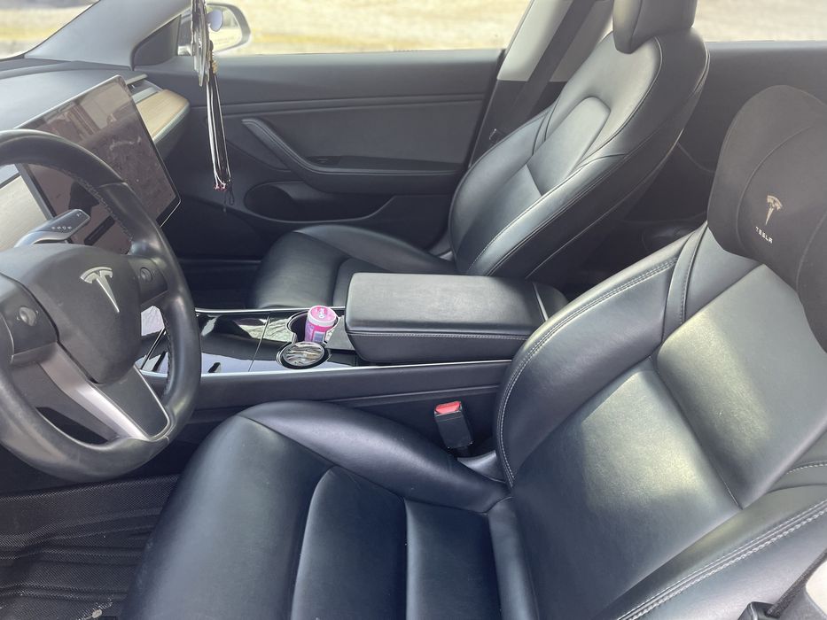 Тесла  модел 3 Продам…