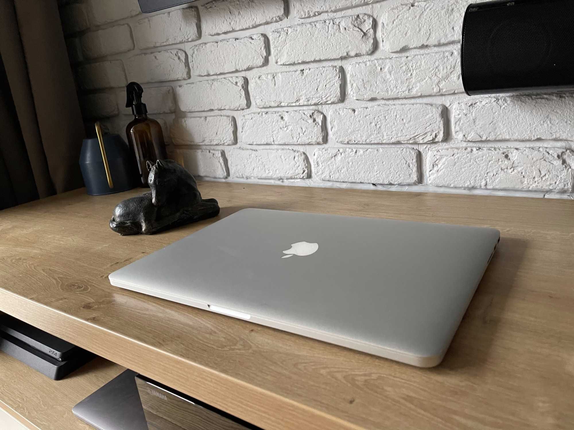 Macbook 16 Pro 16GB ram, Intel i7, dysk 500GB SSD