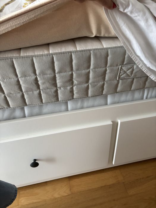 Cama ikea Hemnes