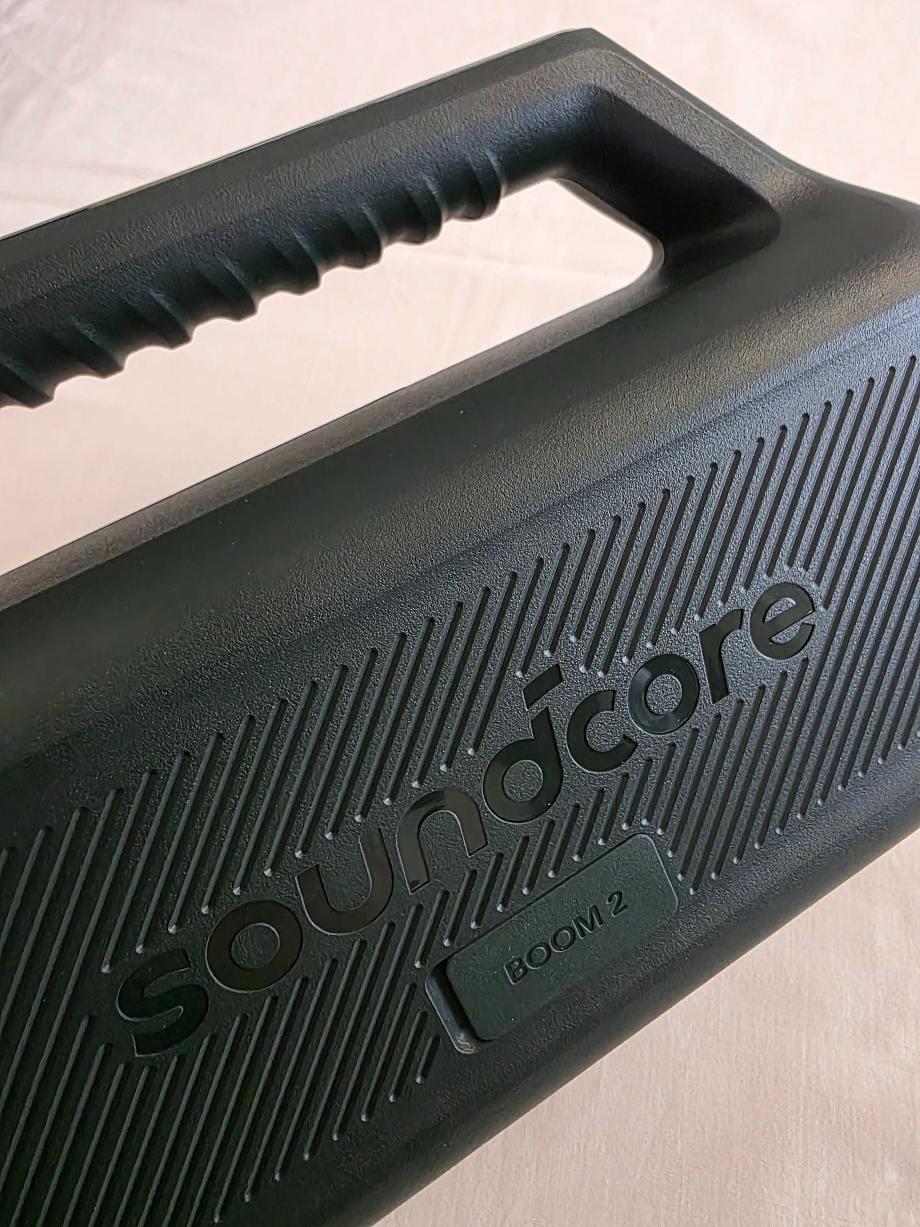 Głośnik SOUNDCORE Boom 2 by ANKER zielony / NOWY ale nie włącza się!