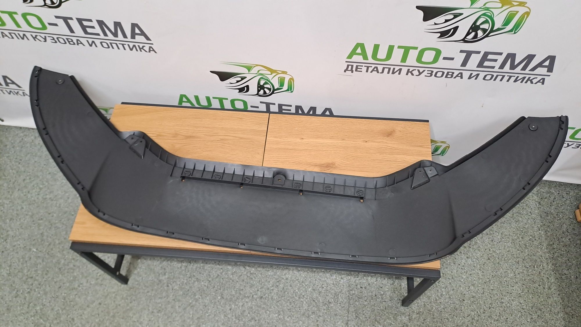 Губа переднього бампера VW Passat B7 B8 USA