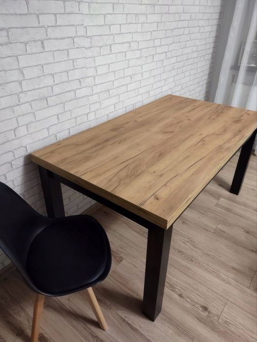 Rozkładany stół do kuchni juz jadalni