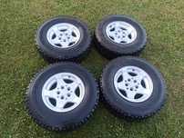 Koła Jeep 235/75 R15 – 5x114.3 – Opony wielosezonowe