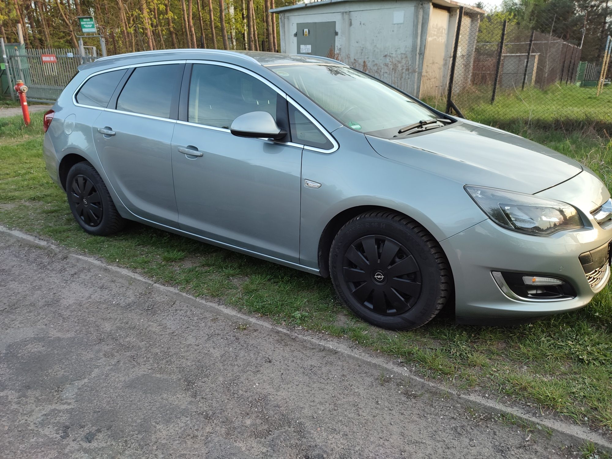 Opel Astra J 2.0 diesel 164km z Niemiec do Opłat.