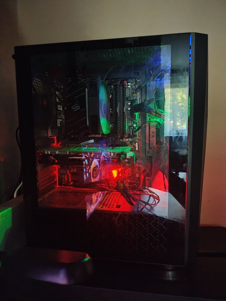 Komputer gamingowy I5-9400f, 16 GB RAM,  ssd, rx 570 - 8gb.
