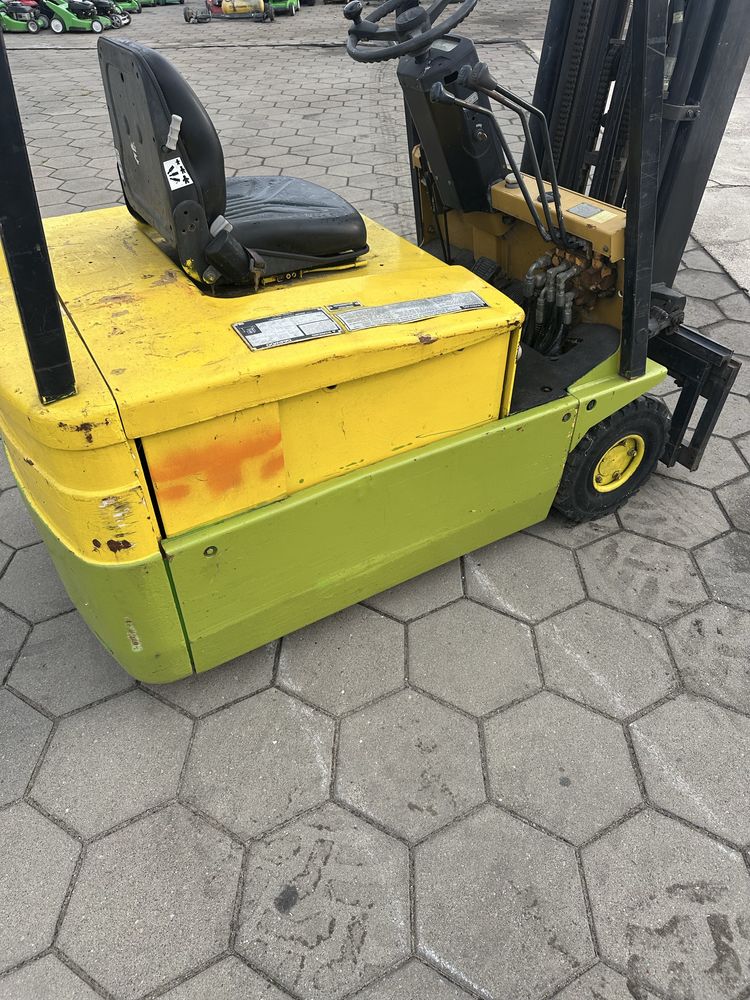 Wózek widłowy elektryczny