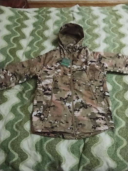 Продам костюм софт шел