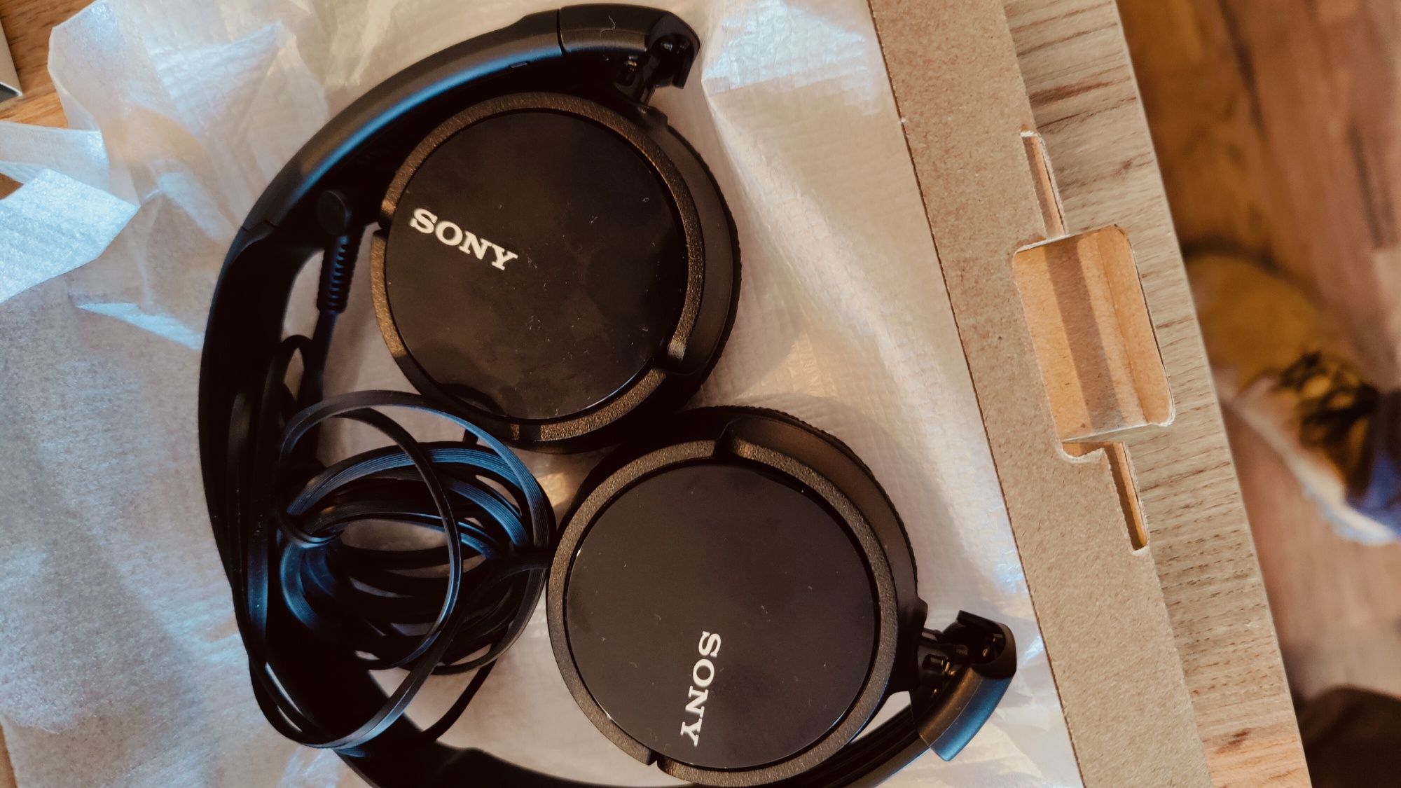 Nowe Słuchawki przewodowe Sony
