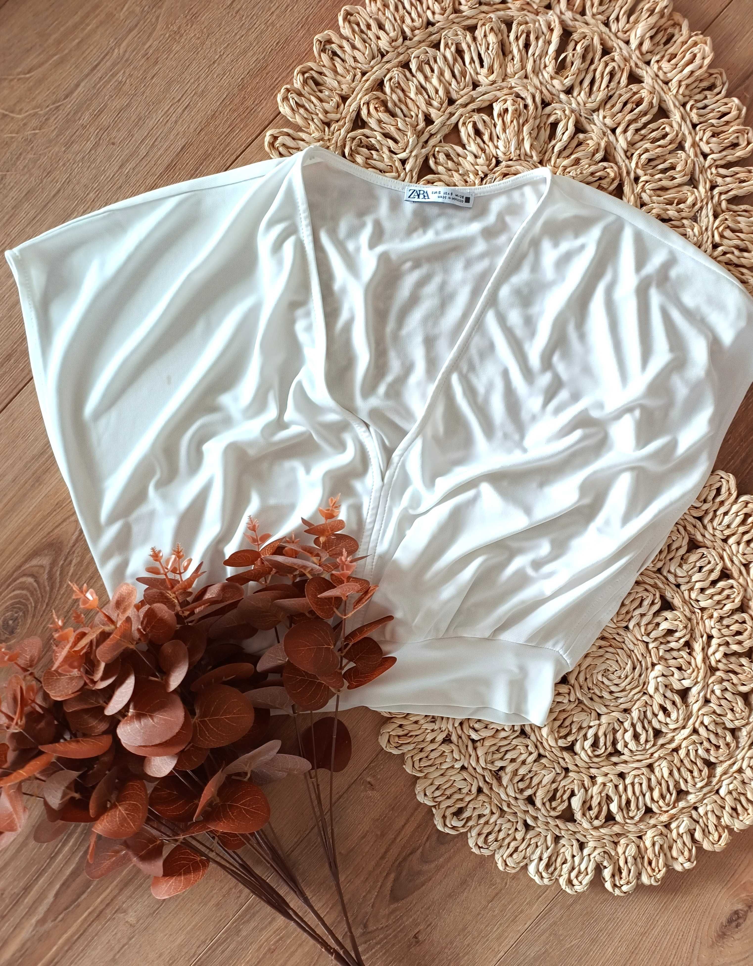 Zara biała bluzka croptop z krótkim rękawem 36S 3/4 t-shirt z dekoltem