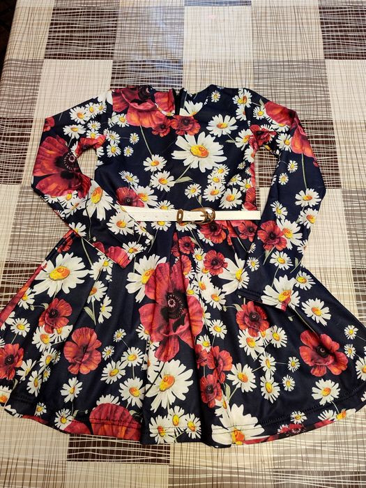 Нова дитяча трикотажна сукня,128 см