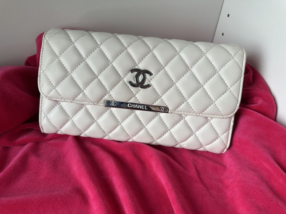 Torebka kopertówka chanel biała