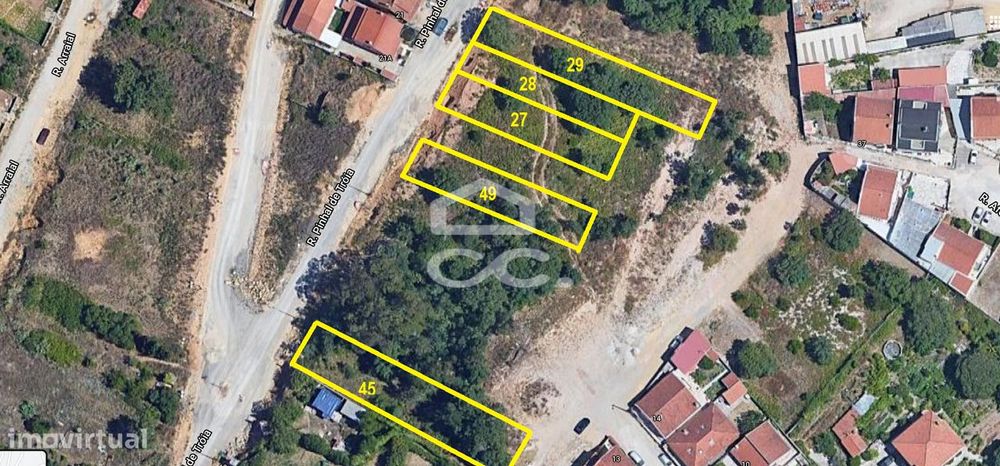 Terreno Urbano - 707 M2 – Camarões