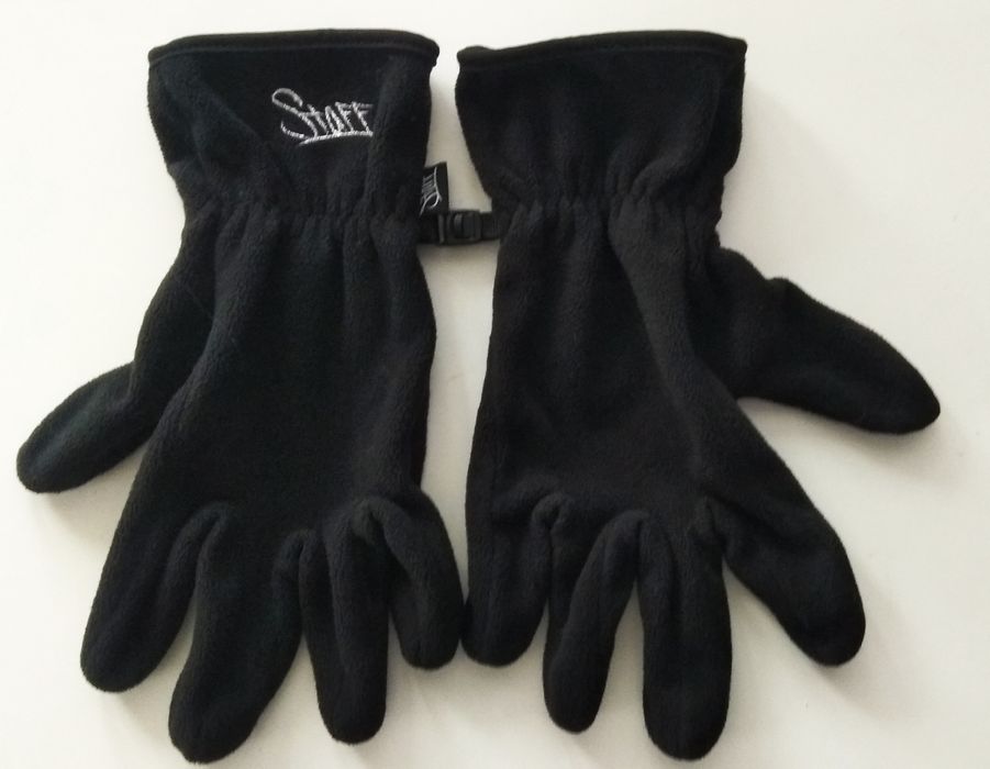 Продам перчатки STAFF.