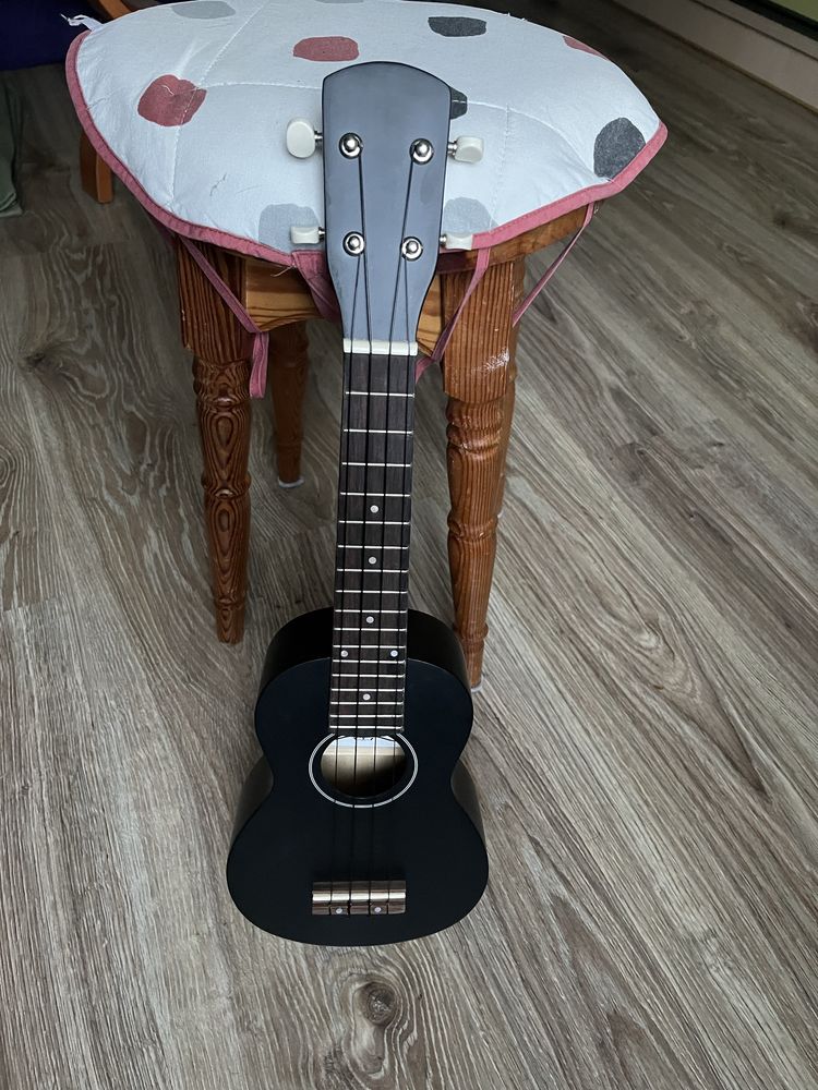 Gitara Ukulele bardzo dobry stan
