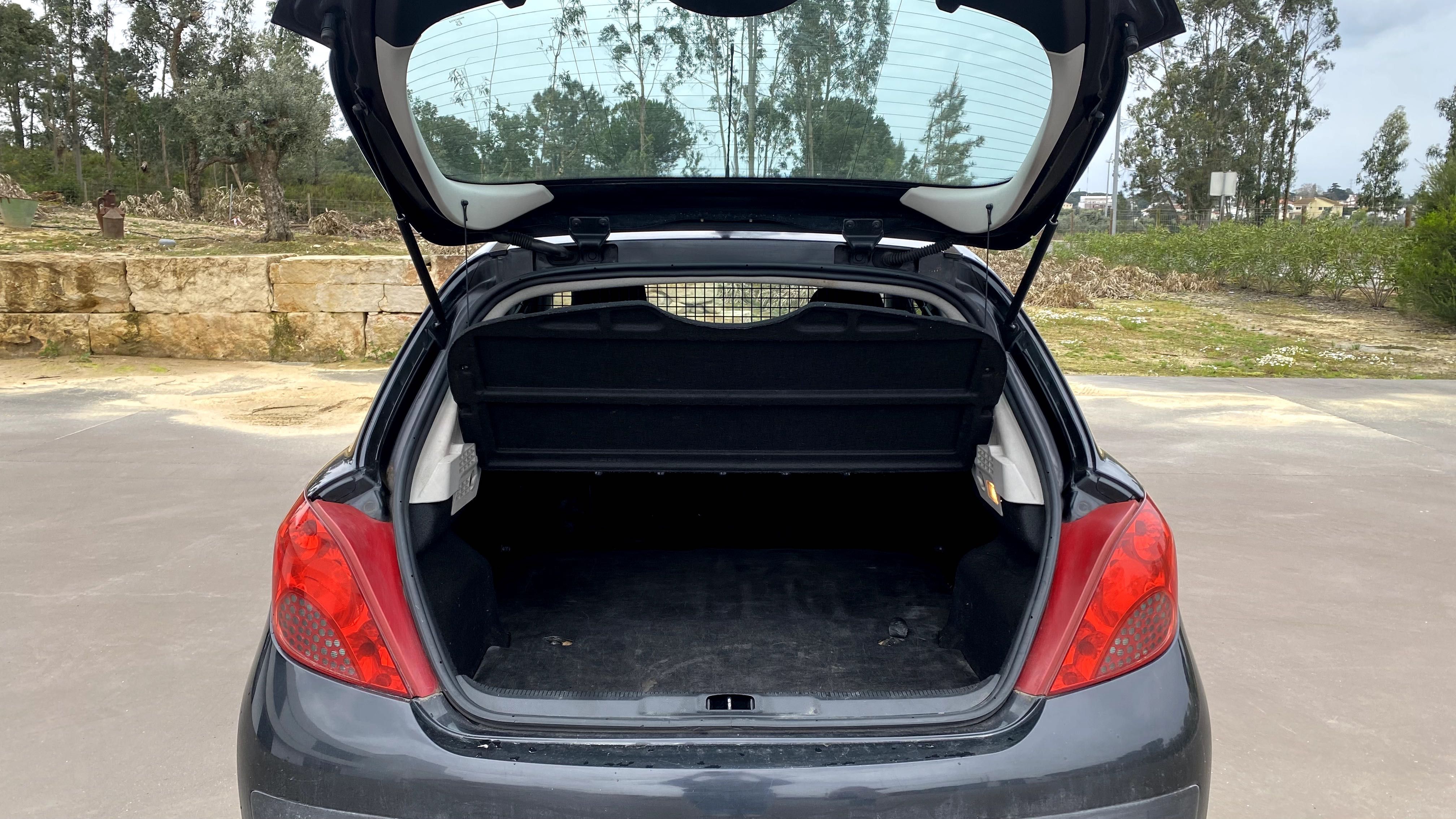 Peugeot 207 - 1.6 HDi (Comercial)