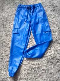 Nowe chabrowe spodnie z eko skóry typu bojówki