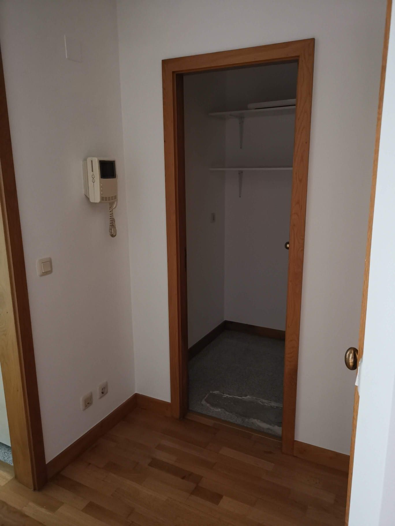 Arrenda T1 Equipado lugar de garagem Campo Alegre Porto