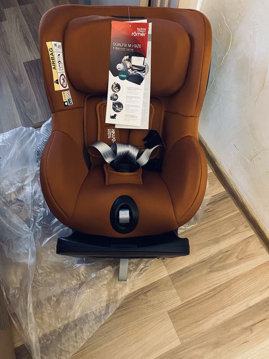 Автокресло Britax-Romer Dualfix M-Isize V22 с 3 месяцев до 4 лет 2024