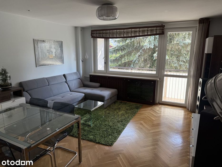 Na sprzedaż: 3-pokojowe mieszkanie na Bielanach – ul. Renesansowa 9