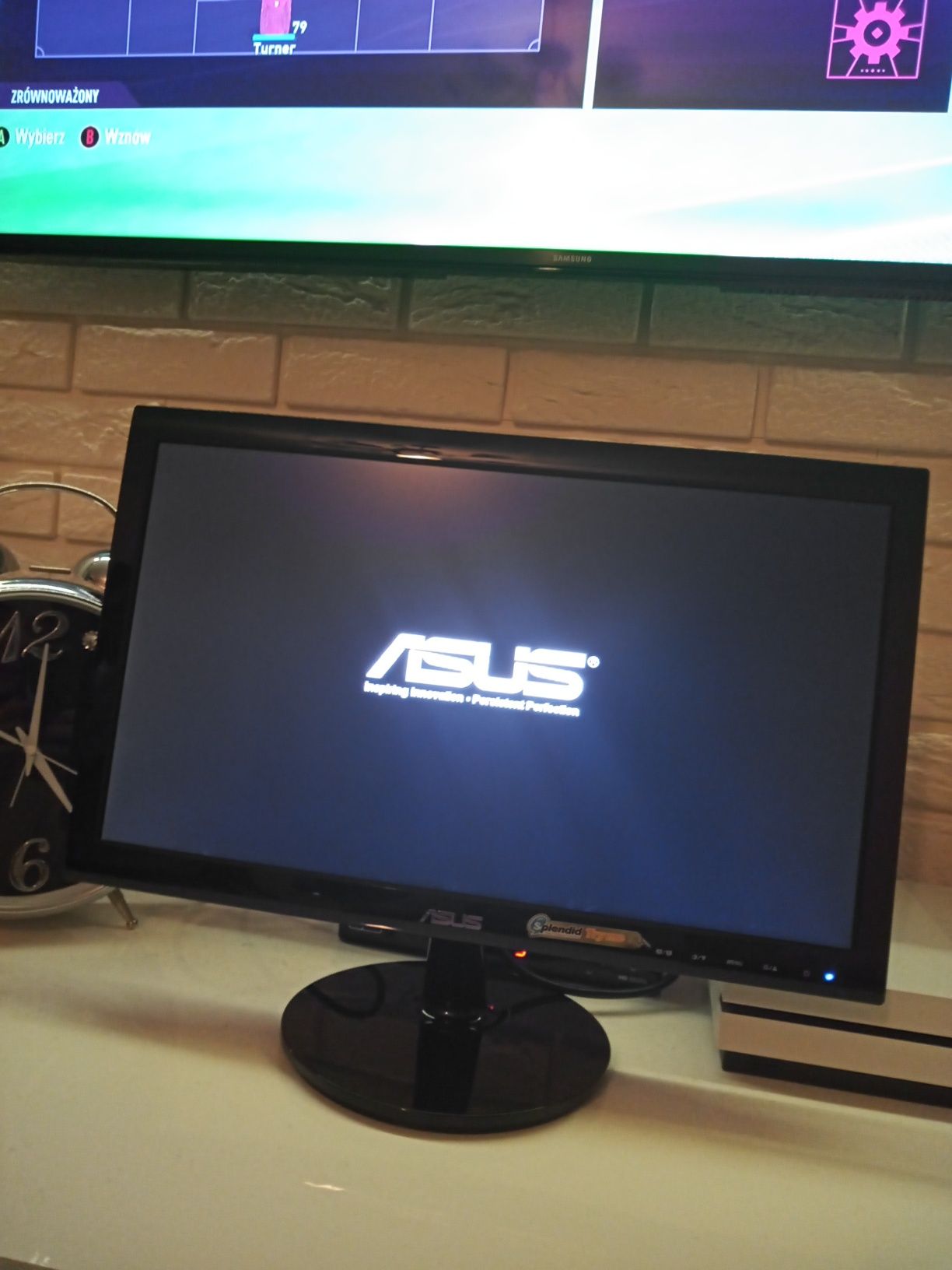 Monitor Asus 19 cali