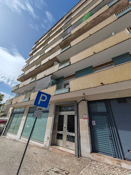 Vendo T4 Alvalade devoluto
