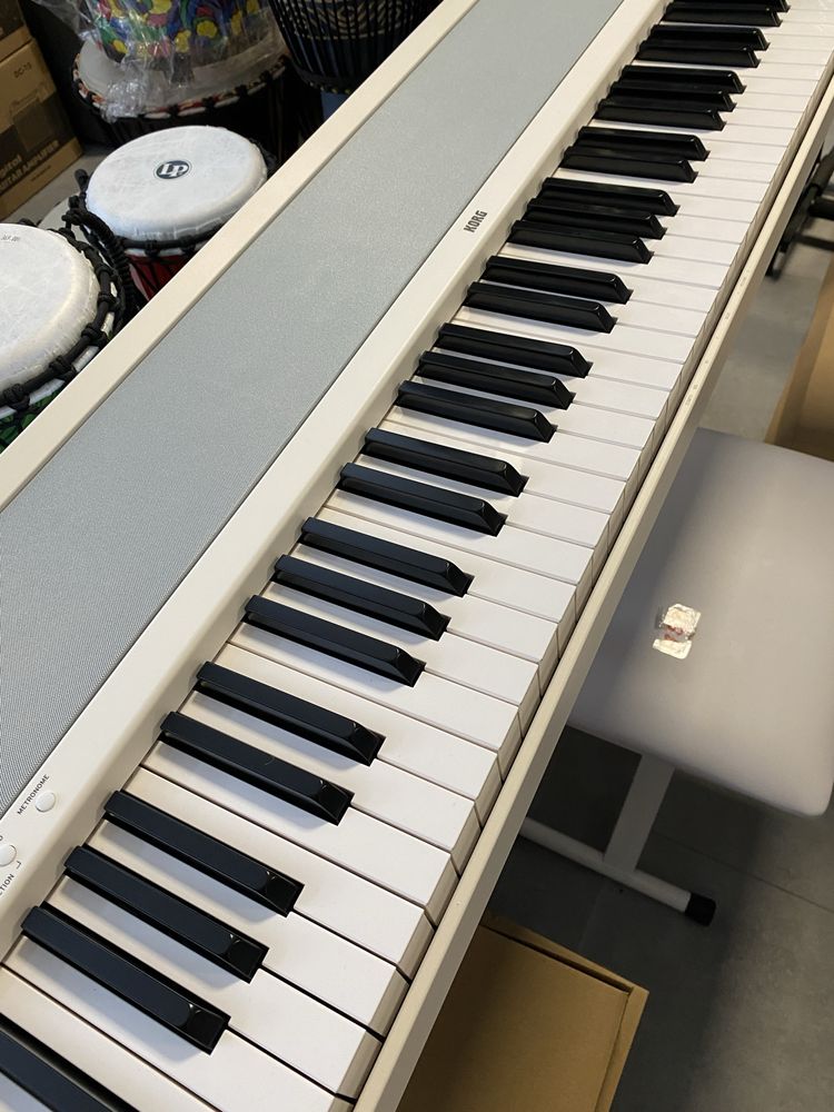 KORG B2 WH - pianino cyfrowe