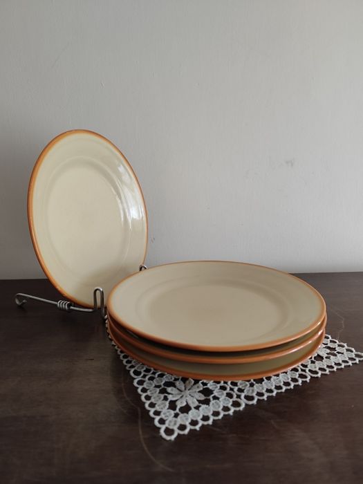 Komplet 4 talerzy obiadowych z porcelitu Tułowice PRL Vintage Retro
