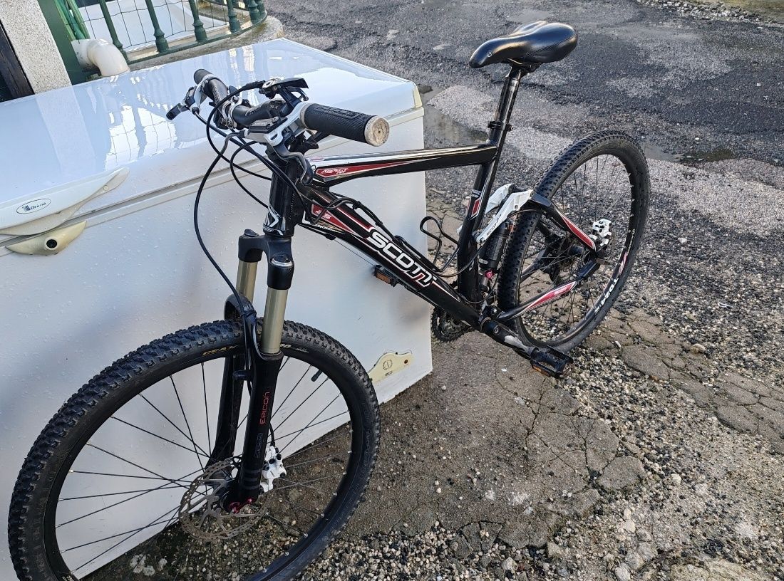 Bicicleta SCOTT Roda 26 – Bom Estado!