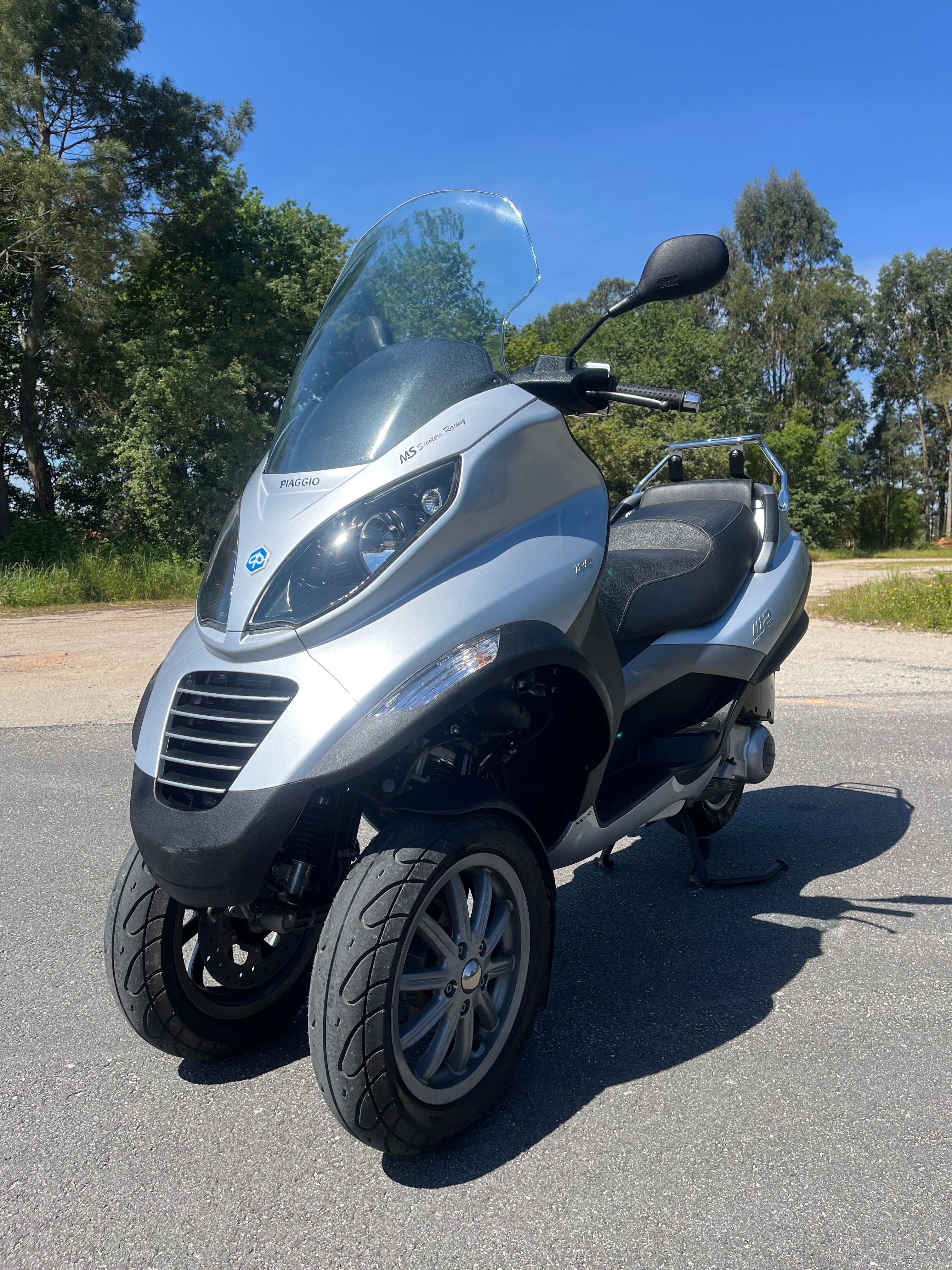 Piaggio MP3 125cc carta de carro