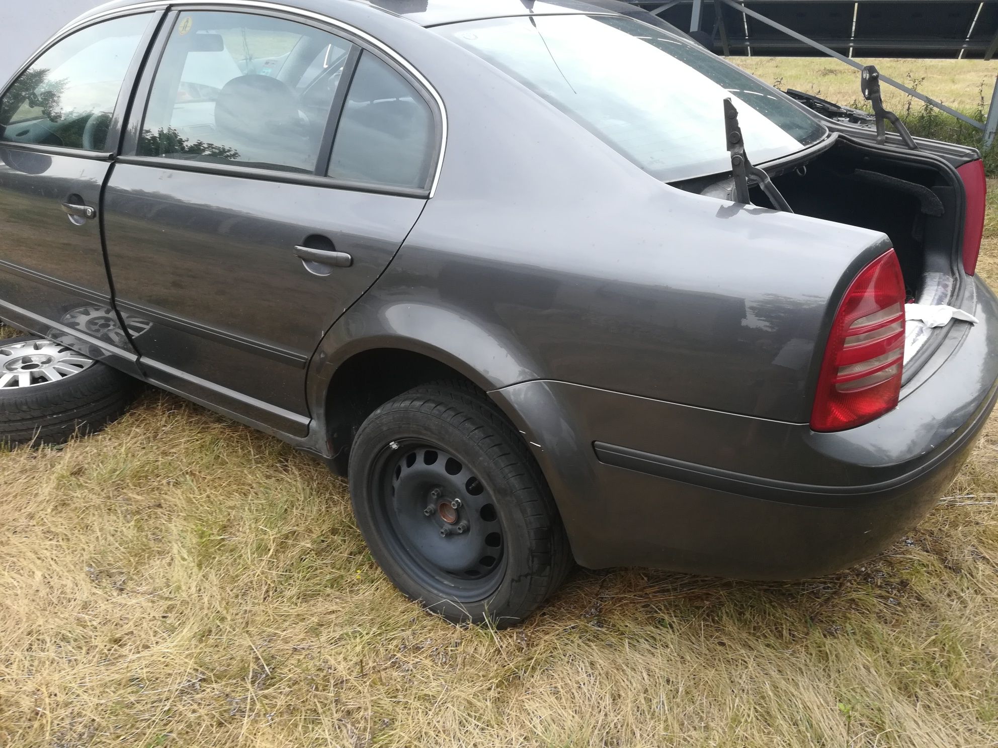 Skoda Superb 1 części kod lakieru 9152